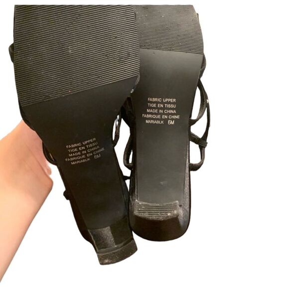 Outline black strappy heeled shoes‎ - Picture 4 of 8